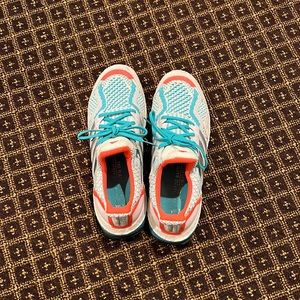 Men’s ultra boosts series 4